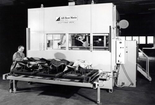 Waterjet cutting The original